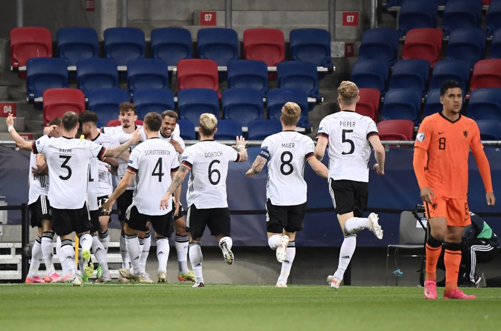  摩纳哥青训新星崛起，十七岁小将首秀破门  