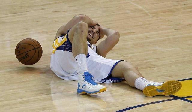  拜仁队长韧带撕裂将缺阵两个月赛事  